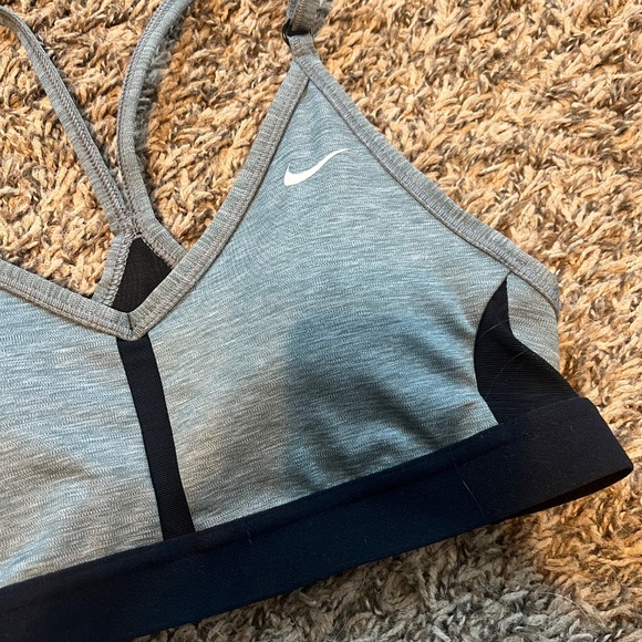 NWOT Nike Indy Women's Light-Support Padded V-Neck Sports Bra gray black size XS - Picture 2 of 5